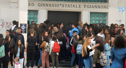 Caro scuola 2026, fino a 1.300 euro per studente